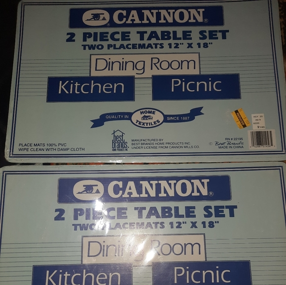 Vintage floral placemats - Picture 3 of 3